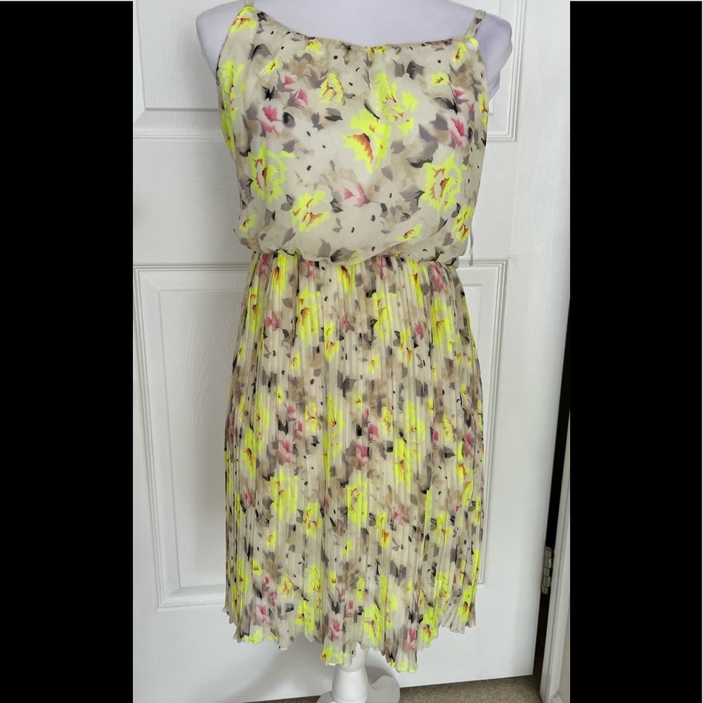 BOOHOO Floral Spaghetti Strap Dress - size M
